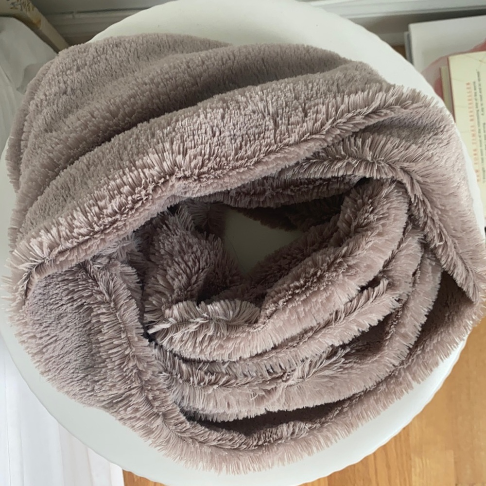 Urban Outfitters Neck Scarf